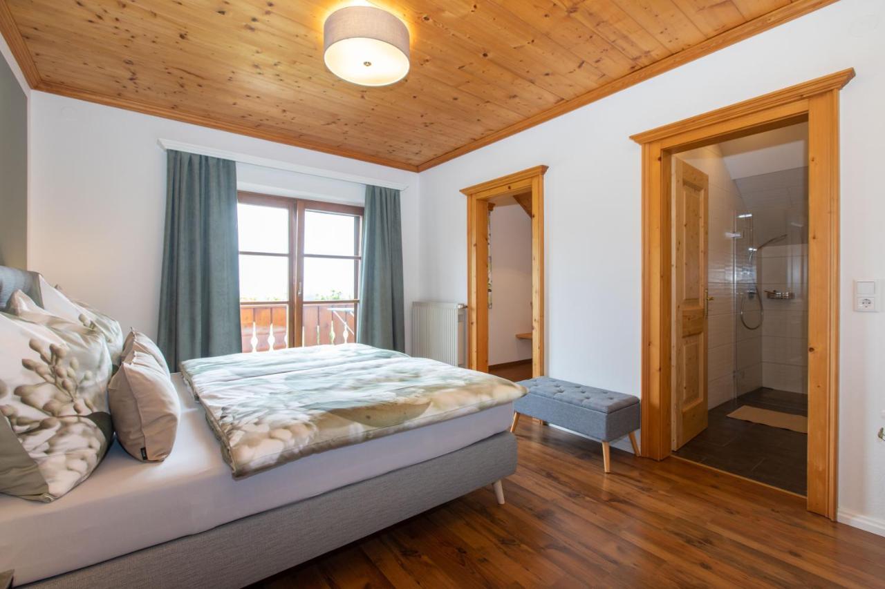 Landhaus Widlroither Мондзее Екстериор снимка
