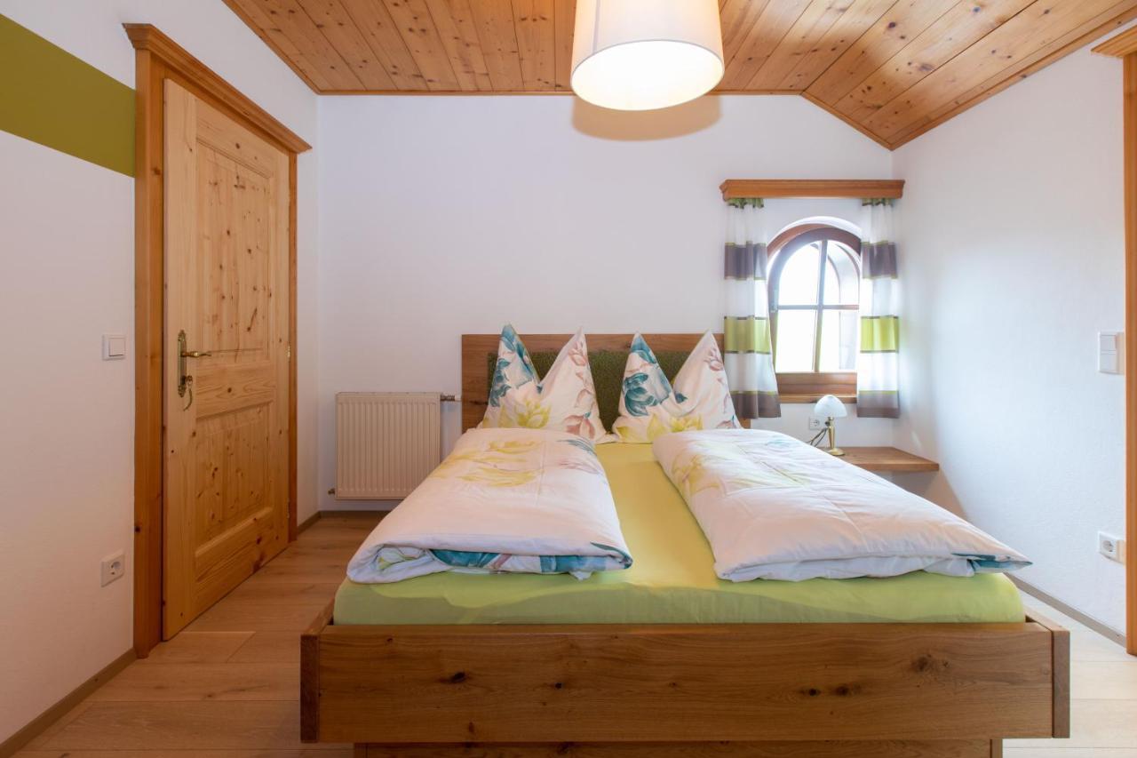 Landhaus Widlroither Мондзее Екстериор снимка